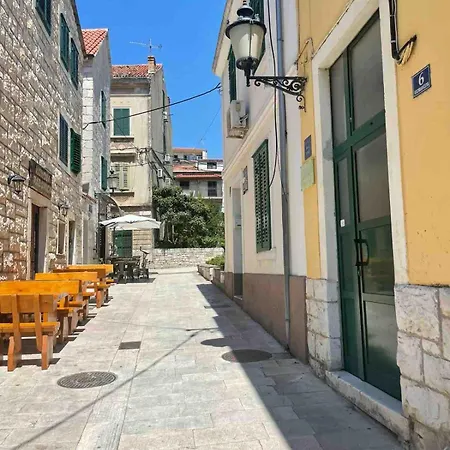 Soul-steps From And Center アパート *