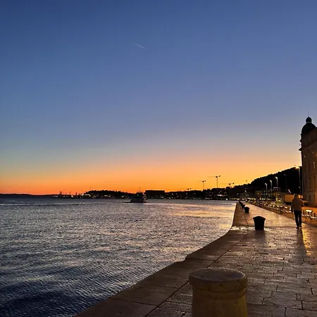 アパート Soul-steps From And Center スプリト