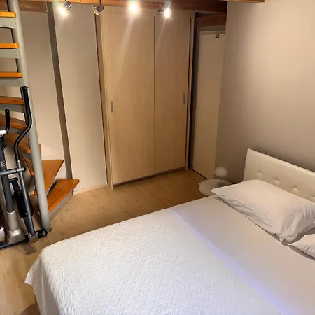 Soul-steps From And Center アパート *